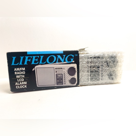 Vintage Lifelong Portable AM FM Analog Radio Model 845 LCD Alarm Clock w/box - Picture 2 of 6